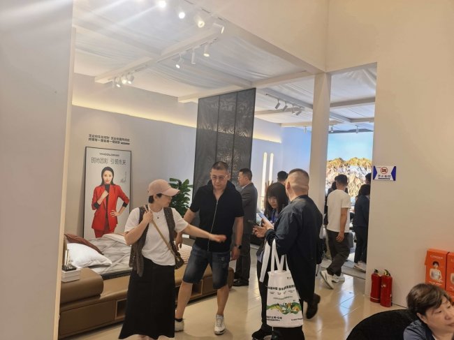 清豐家博會(huì)首日焦點(diǎn)：因彩智慧 100 睡眠艙，重構(gòu)睡眠商業(yè)新生態(tài)