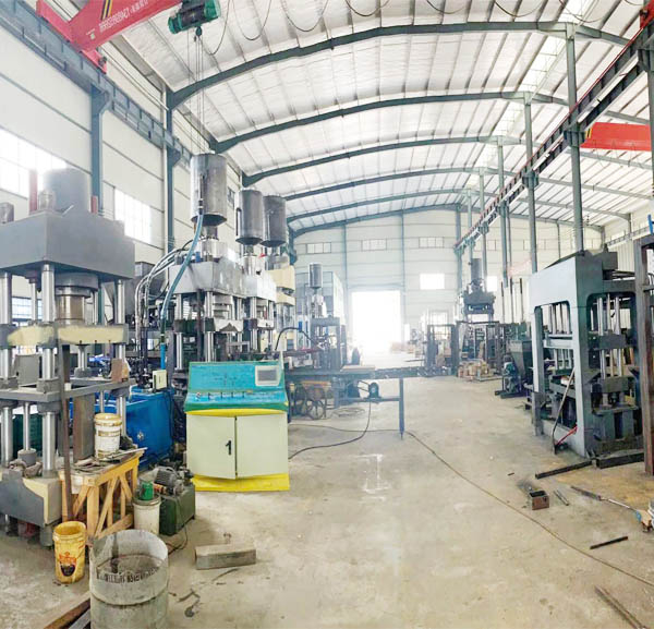 磚機(jī)裝配車間